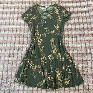 XS Green Cotton Floral Dress - Barely Worn
